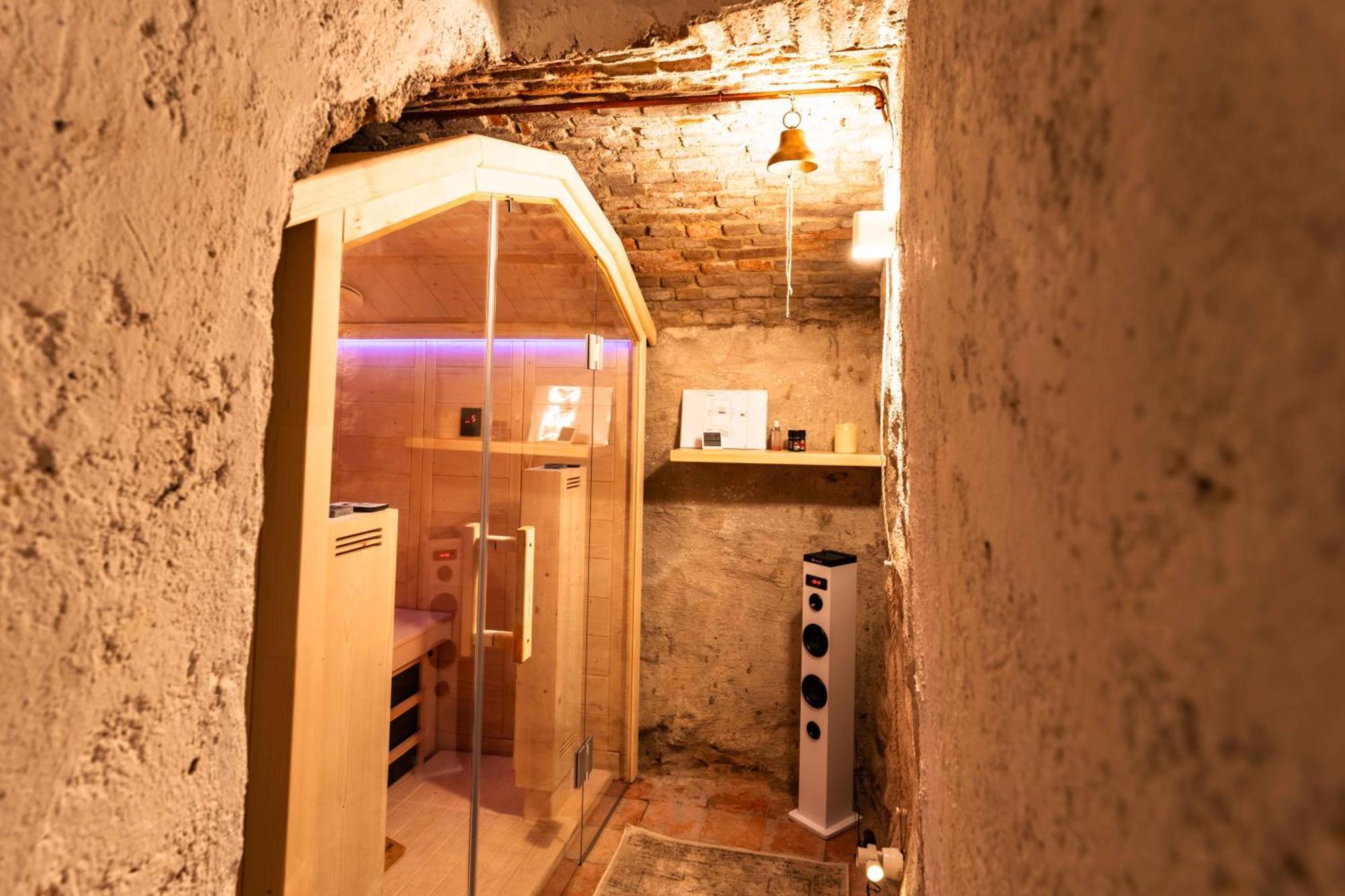 La Chicca In Pieno Centro Storico Con Sauna E Parcheggio Gratuito Удіне Екстер'єр фото